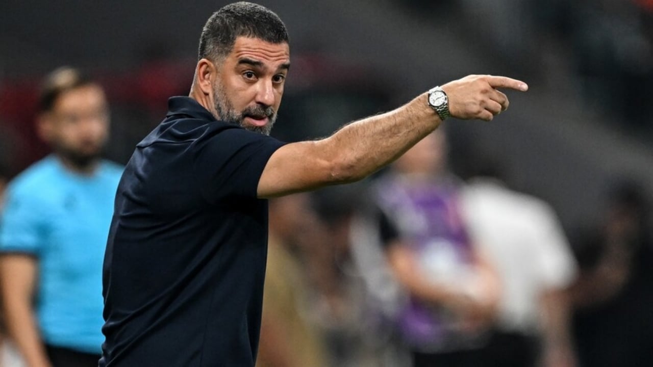 Arda Turan resmen açıkladı! İşte yeni sezonda çalıştıracağı takım