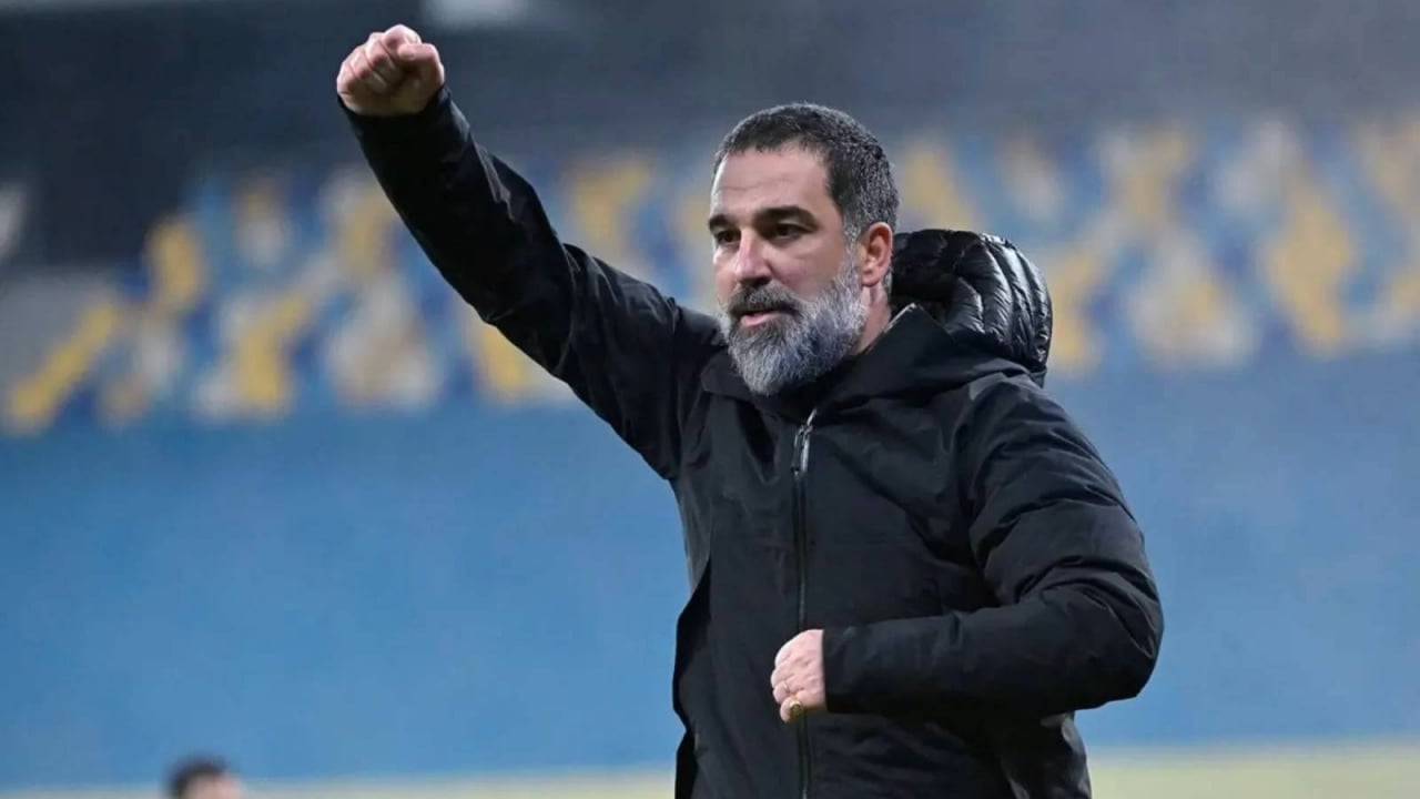 Foto - Arda Turan resmen açıkladı! İşte yeni sezonda çalıştıracağı takım