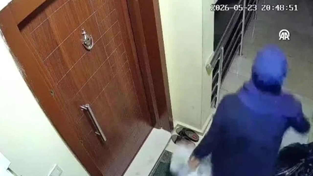 Foto - Arkadaşı emanet etti, eşi yanlışlıkla çöpe attı: Atık merkezinin altını üstüne getirdi ama evin önündeki çöpte bulundu