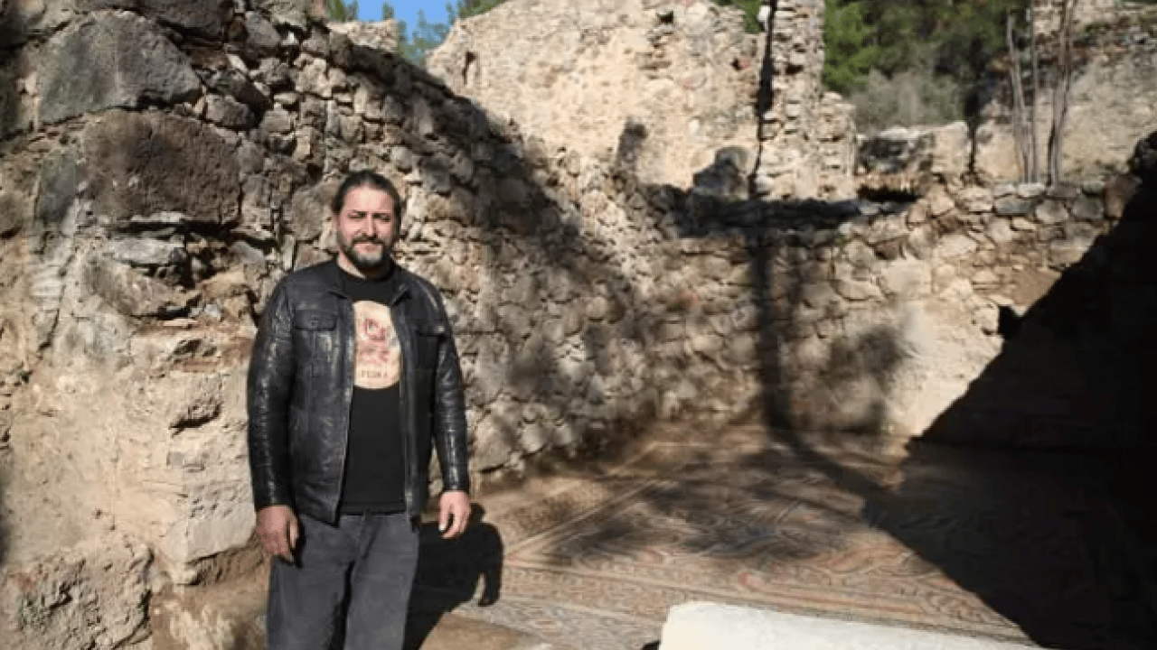 Foto - Arkeologları bile gülümseten keşif: 3 bin yıllık mozaikte bakın ne yazıyor!