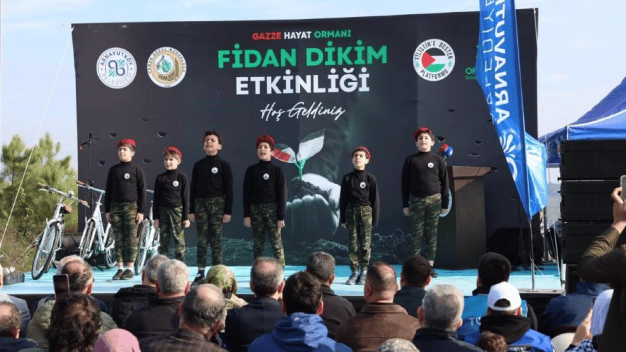 Foto - Arnavutköy’de duygulandıran etkinlik: Gazze şehitleri için 10 bin fidan dikildi