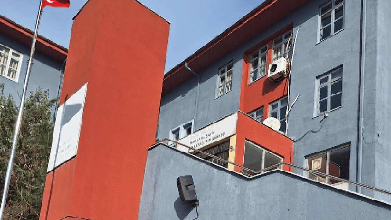 Foto - Arnavutköy'de eğitimde dönüşümün mimarı: Okul Müdürü Yunus Topuz'un stratejik hamleleri...