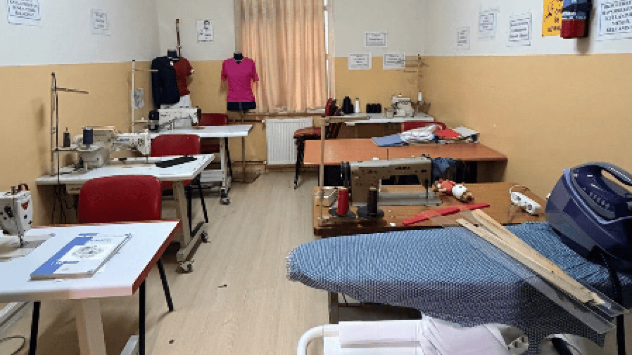 Foto - Arnavutköy'de eğitimde dönüşümün mimarı: Okul Müdürü Yunus Topuz'un stratejik hamleleri...