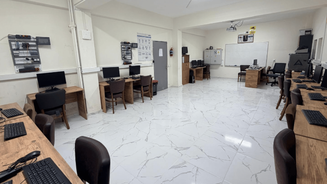 Foto - Arnavutköy'de eğitimde dönüşümün mimarı: Okul Müdürü Yunus Topuz'un stratejik hamleleri...
