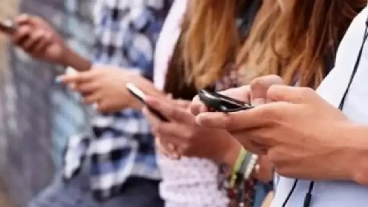 Foto - Artık hep cepte bir tane var! Nüfusu çoktan geçti!