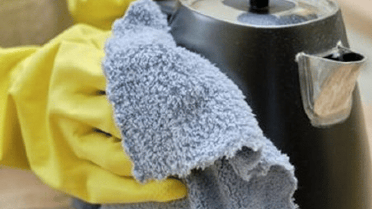 Foto - Artık mutfak için risk olmayacak: Demlikleri parlatmanın 1 numaralı yöntemi!