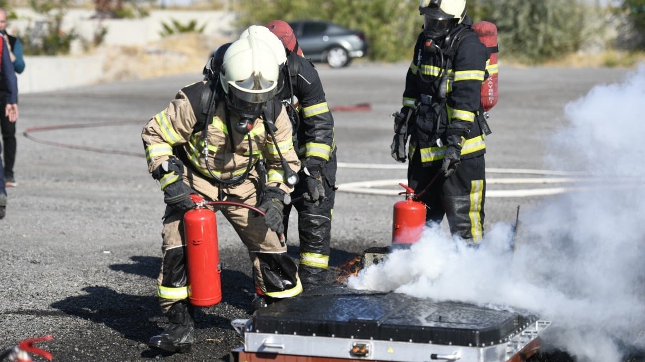 Foto - Artık yeni bir yangın türümüz var! Lityum/iyon batarya yangınları