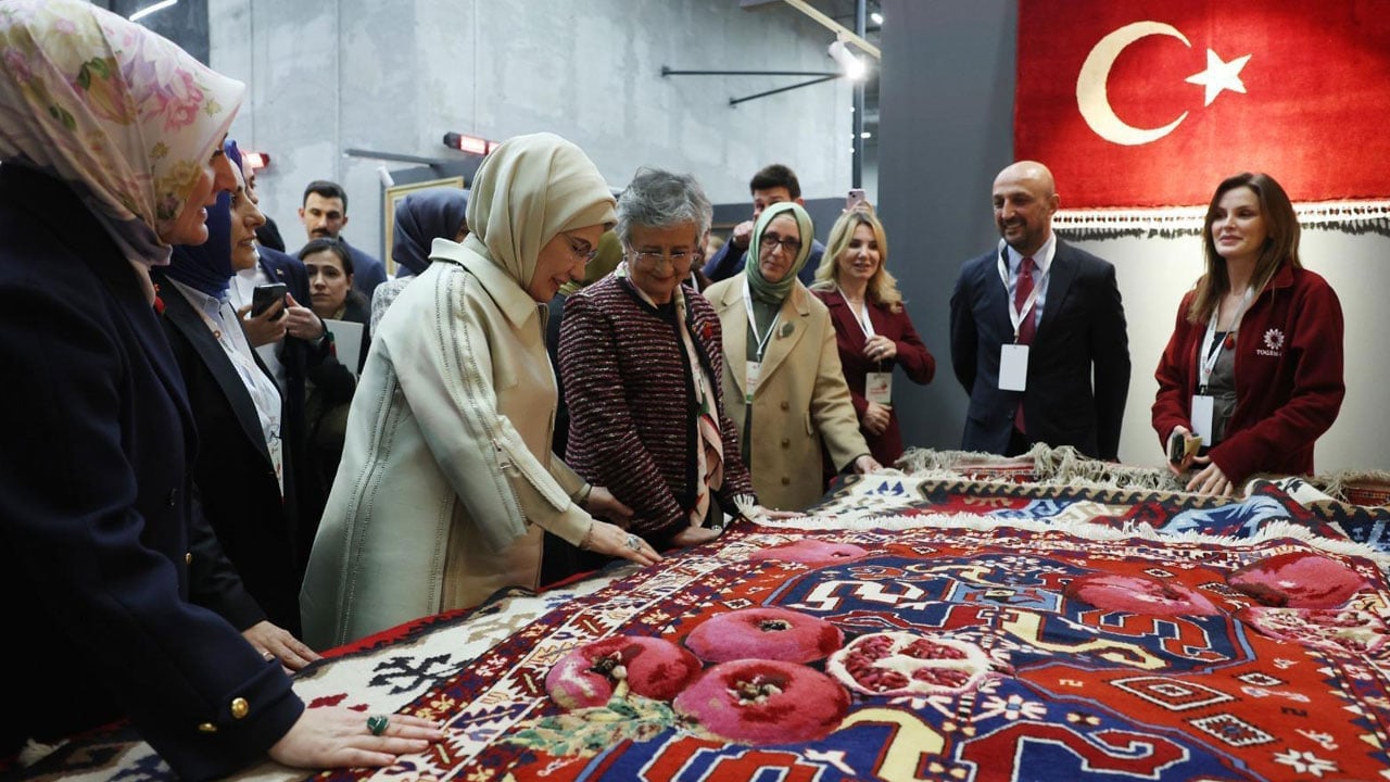 Foto - 'Artsın Eksilmesin' pazarını Emine Erdoğan açtı! İhtiyaç sahipleri nefes alacak: Bir alışveriş bin iyilik! 