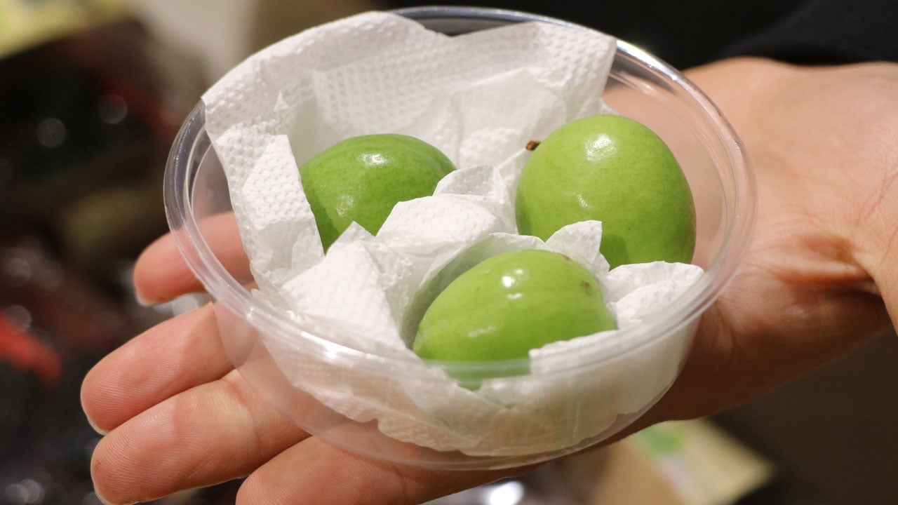 Foto - Aşerme pahalıya mal oluyor! Bu meyvenin kilosu 5 bin 500 TL