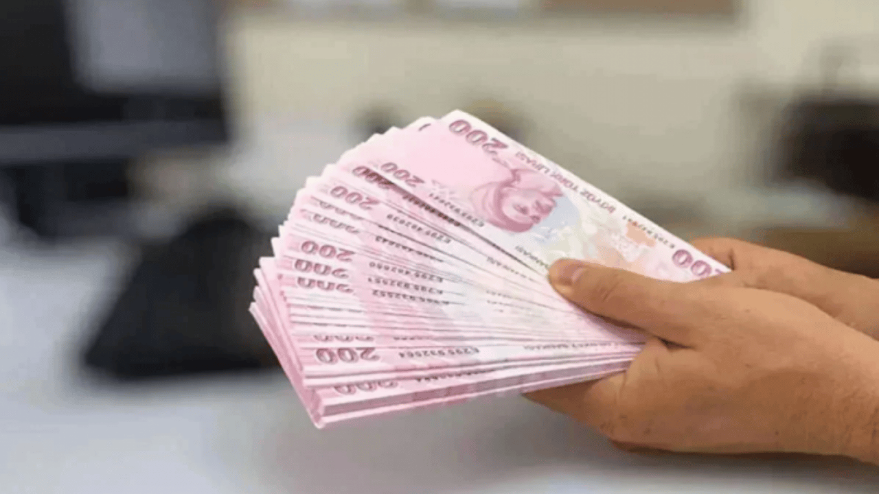 Foto - Asgari ücrette 3. toplantı bugün: Gözler Çalışma Bakanlığı'na çevrildi