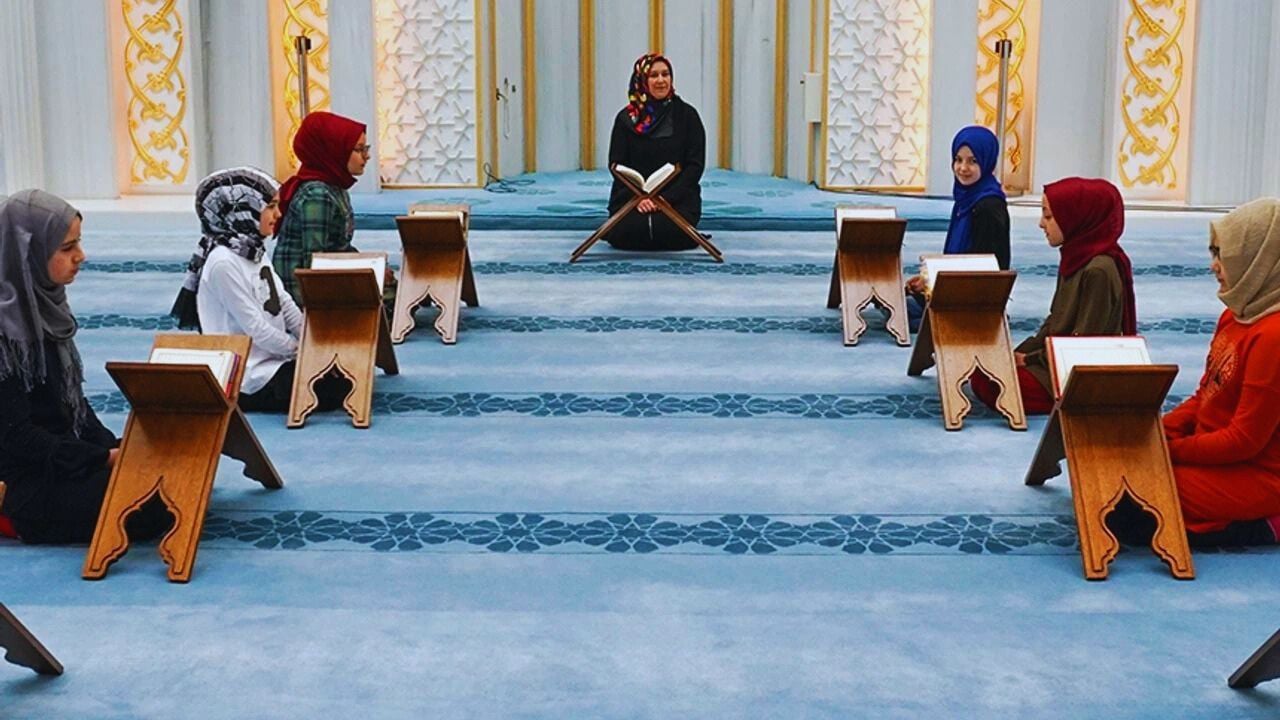 Foto - ‘Asım’ın nesli’ gümbür gümbür geliyor: Diyanet sordu veliler cevap verdi