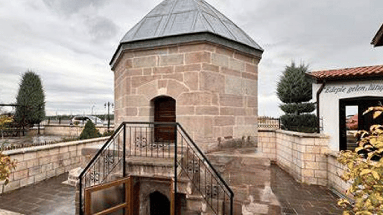 Foto - Asırlık gelenek sürüyor: Ateşbaz-ı Veli Türbesi’nde ‘tuz’ ikramıyla şifa dağıtılıyor