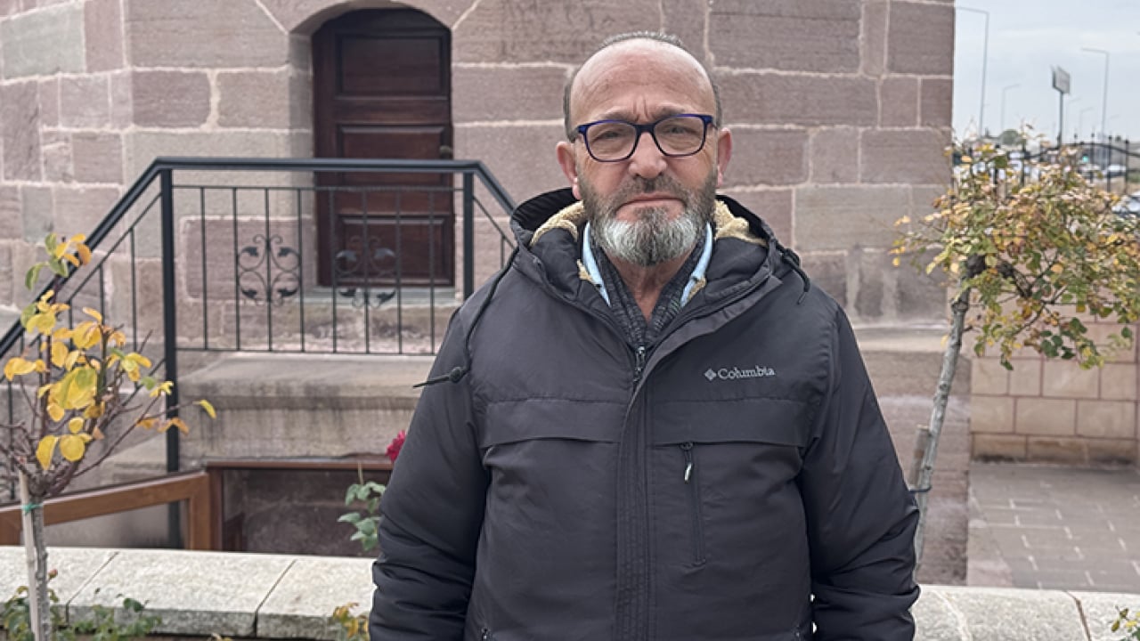 Foto - Asırlık gelenek sürüyor: Ateşbaz-ı Veli Türbesi’nde ‘tuz’ ikramıyla şifa dağıtılıyor