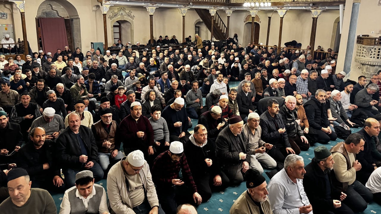 Foto - Asırlık gelenek yaşatıldı! Enderun usulü teravih ilk kez kılındı