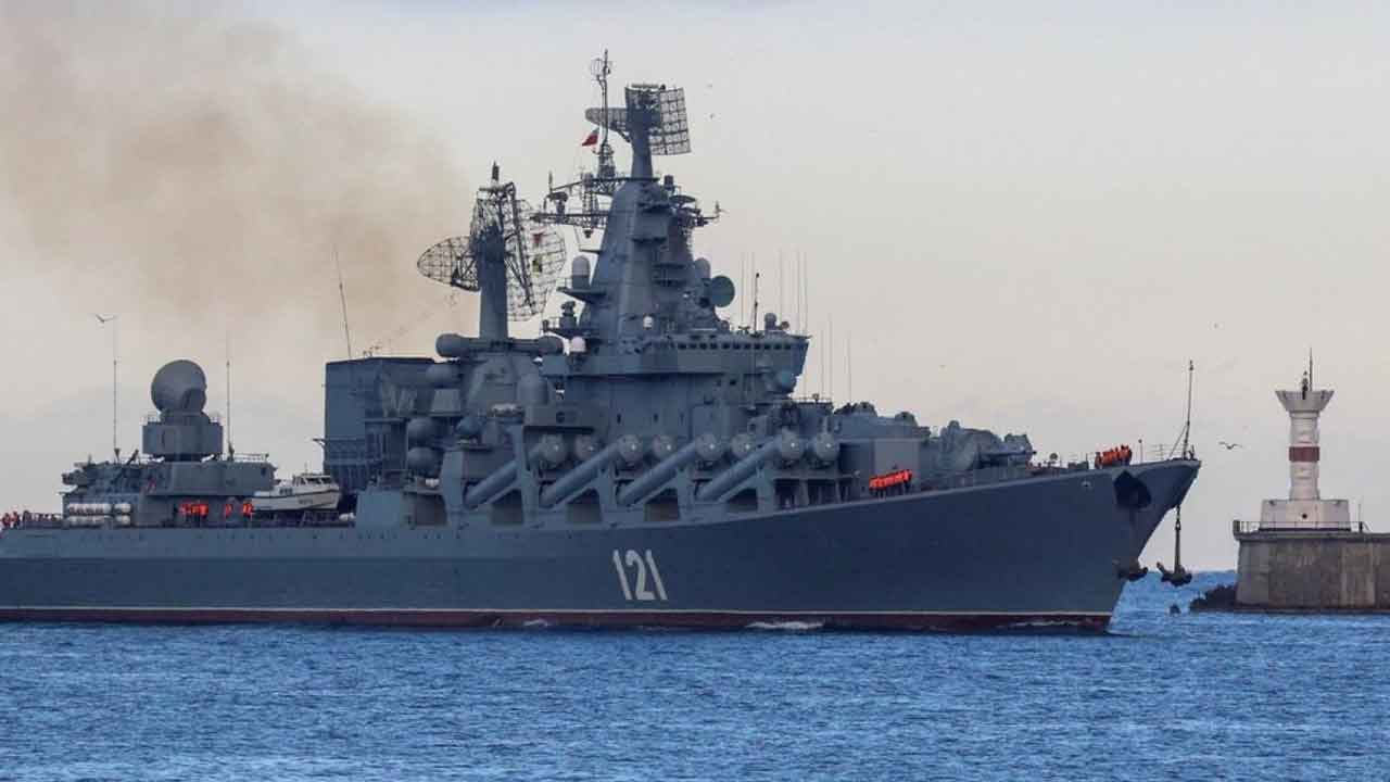 Foto - Askeri birlikler, savaş uçakları, gemiler ve füzeler bölgeye gönderiliyor: Bakalım ne kadar direnecekler