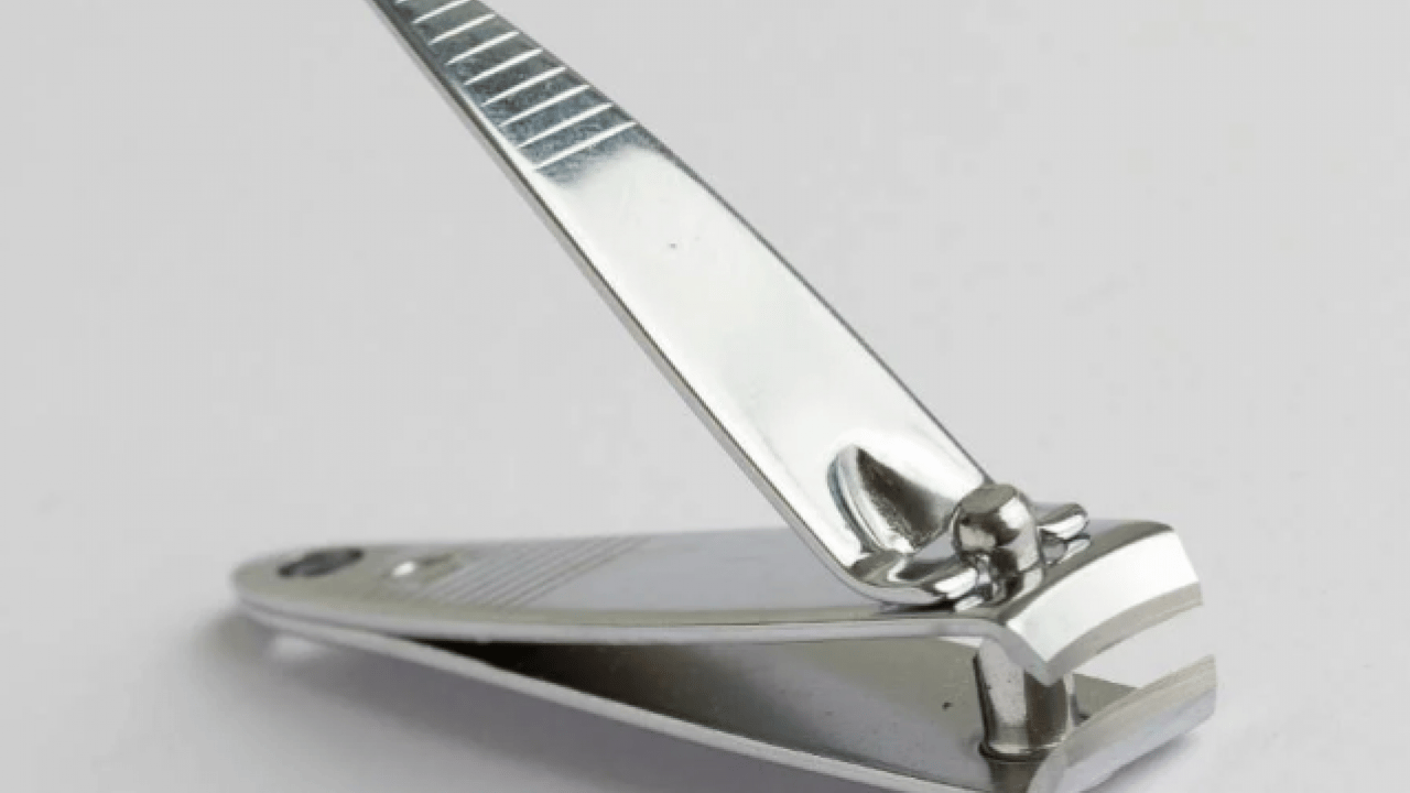 Foto - Asla aklınıza gelmez: Tırnak makaslarındaki delik ne işe yarıyor? 