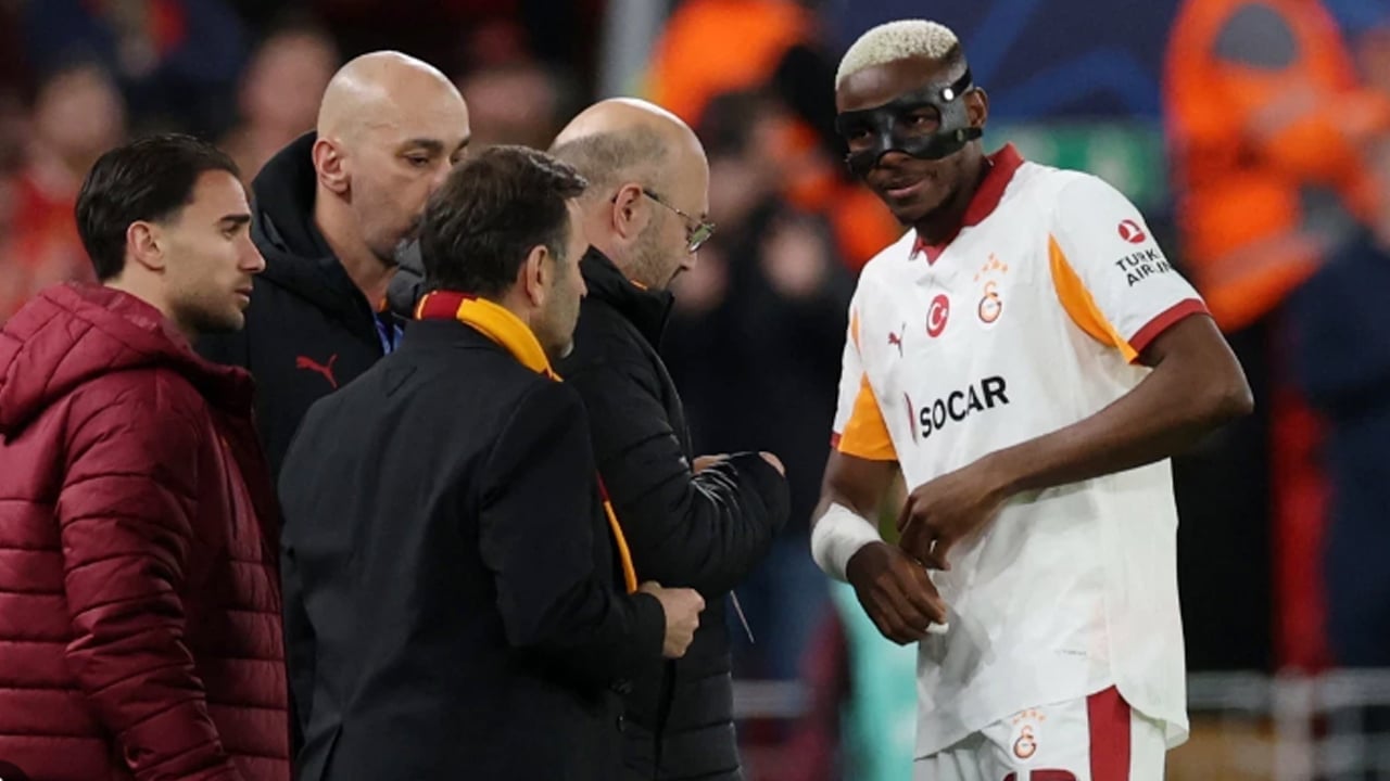 Foto - Aslan’a İngiltere’de çifte darbe! Galatasaray’da iki kritik sakatlık! Acil operasyon