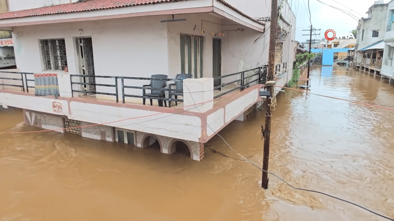 Foto - Asya ülkesini büyük felaket vurdu! Onlarca ölü var