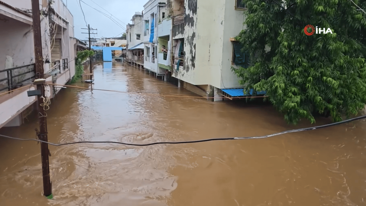Foto - Asya ülkesini büyük felaket vurdu! Onlarca ölü var