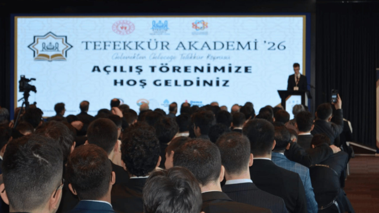 Foto - Atakum’da İslami İlimler Zirvesi: 'Tefekkür Akademi' Büyük Bir Başarıyla Tamamlandı