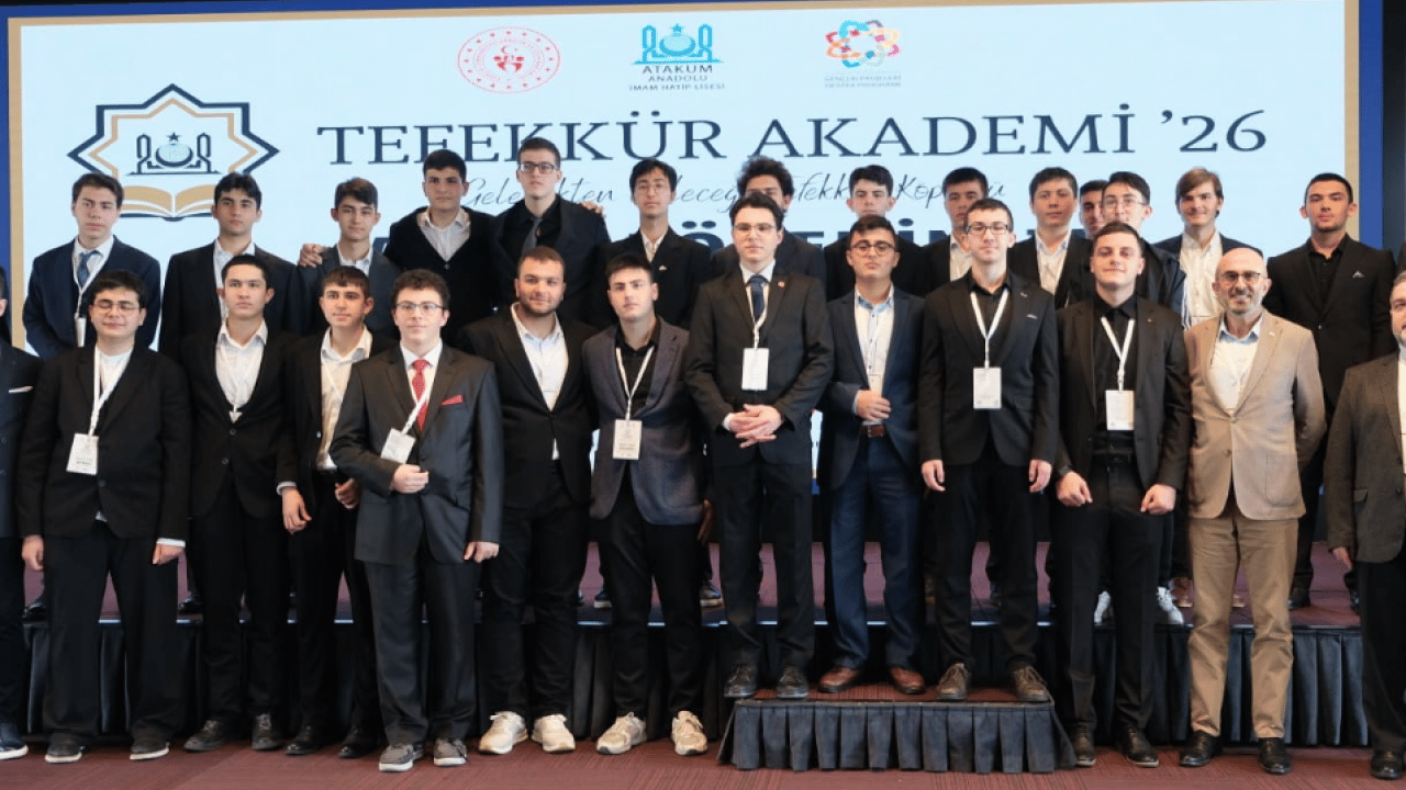 Foto - Atakum’da İslami İlimler Zirvesi: 'Tefekkür Akademi' Büyük Bir Başarıyla Tamamlandı