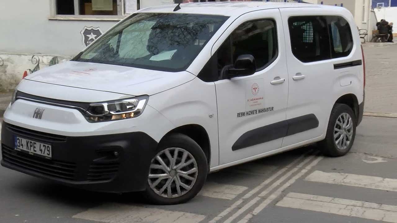 Foto - Ataşehir’de eğitim durdu, ambulanslar sıraya dizildi! Onlarca çocuk bu hale geldi