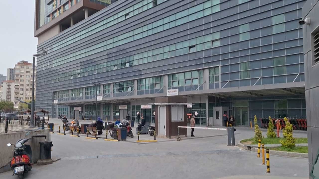 Foto - Ataşehir’de eğitim durdu, ambulanslar sıraya dizildi! Onlarca çocuk bu hale geldi