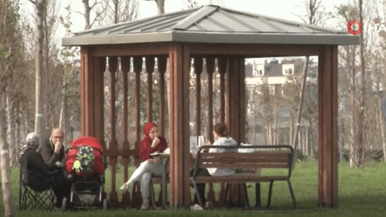 Foto - Vatandaş akın etti: Türkiye'nin en büyük millet bahçesinde ilk gün coşkusu