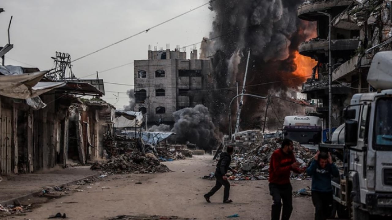 Foto - Ateşkes kağıt üstünde kaldı: Katil İsrail Gazze’de kan dökmeye devam ediyor