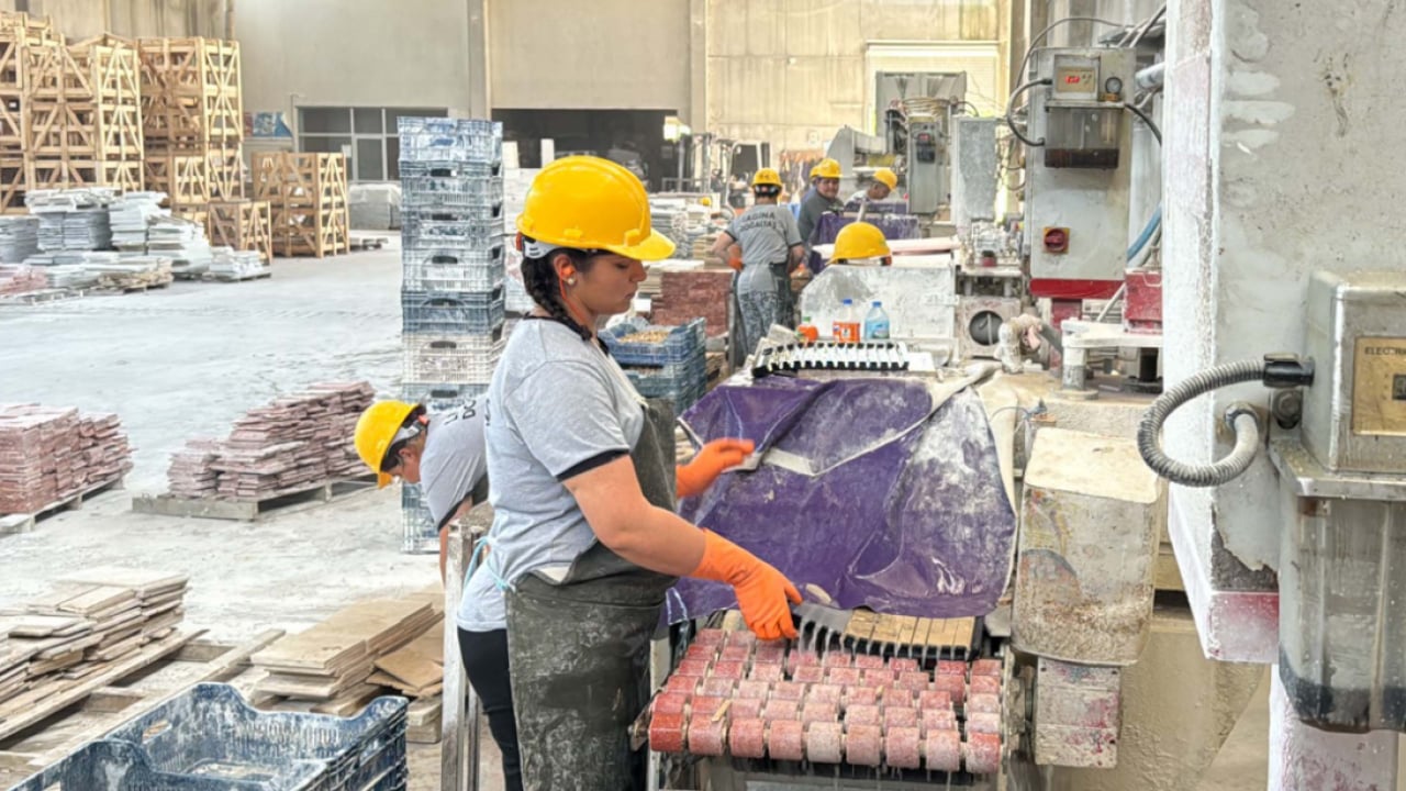 Atık mermerler döviz basıyor! Kadınların elinde milyon dolara dönüşüyor