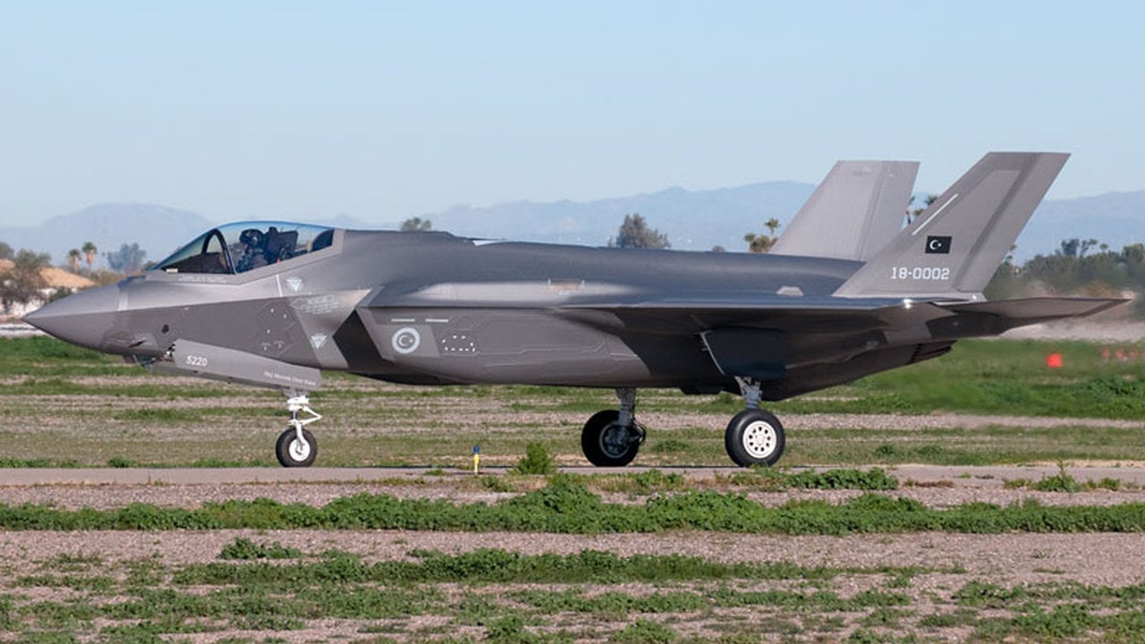 Foto - Atina’da "F-35 ve KAAN" şoku: ABD’nin Türkiye kararı Yunanistan’da taşları yerinden oynattı