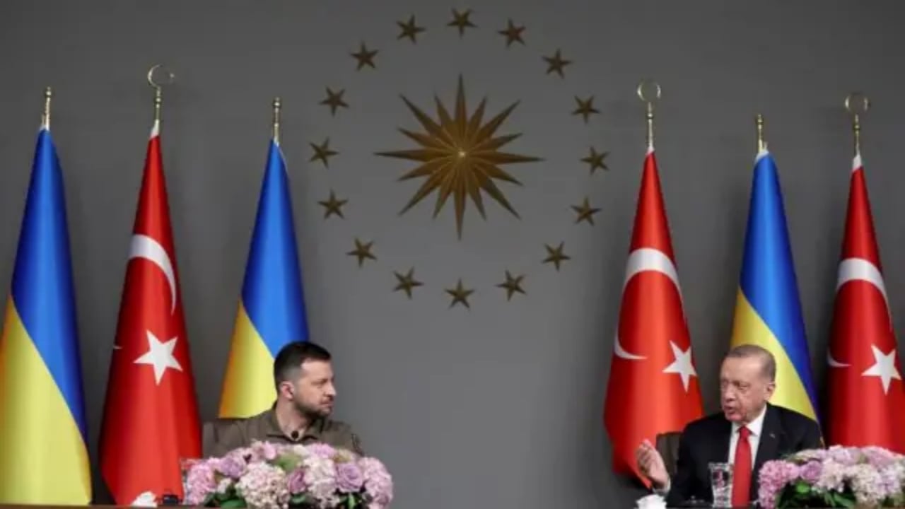 Foto - Atina’ya soğuk duş! Yunanistan’ı kapıdan çevirip "Tek ortağımız Türkiye" dediler