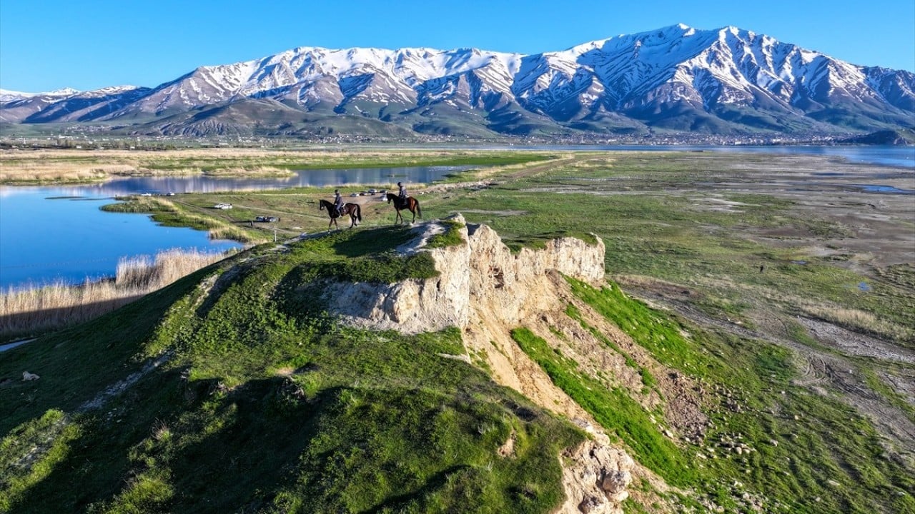 Foto - Atlı jandarma timi inci kefali için görevde