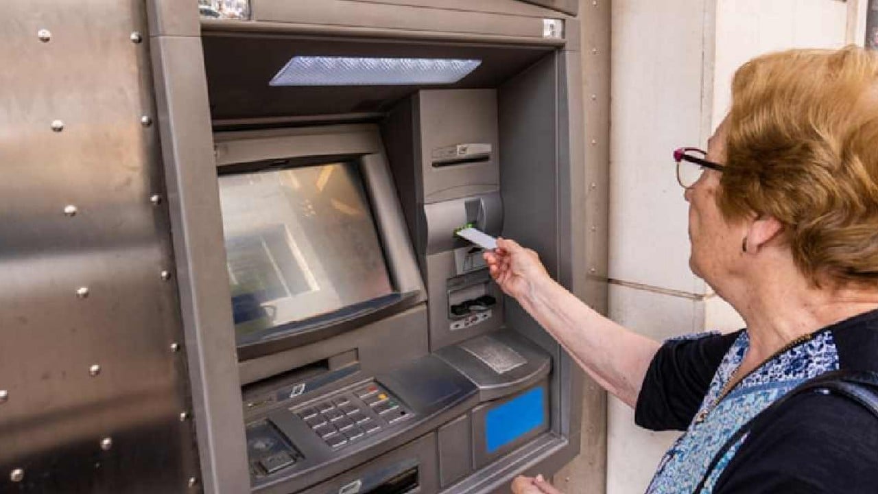 Foto - ATM'lerde yeni dönem bugün başladı: Kartını takan vatandaş bu yazıyla karşılaşacak