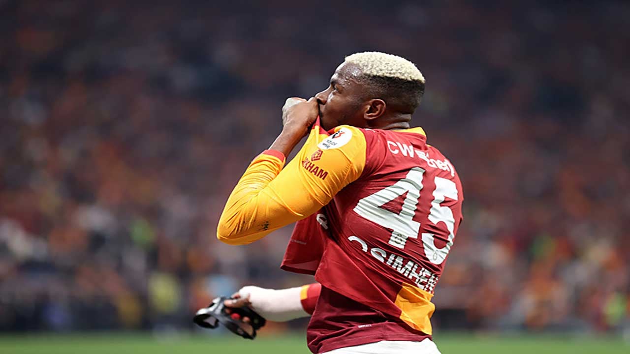 Foto - Avrupa devinden Victor Osimhen için 100 milyon euroluk çılgın teklif! Galatasaray kapıyı 150 milyondan açtı!