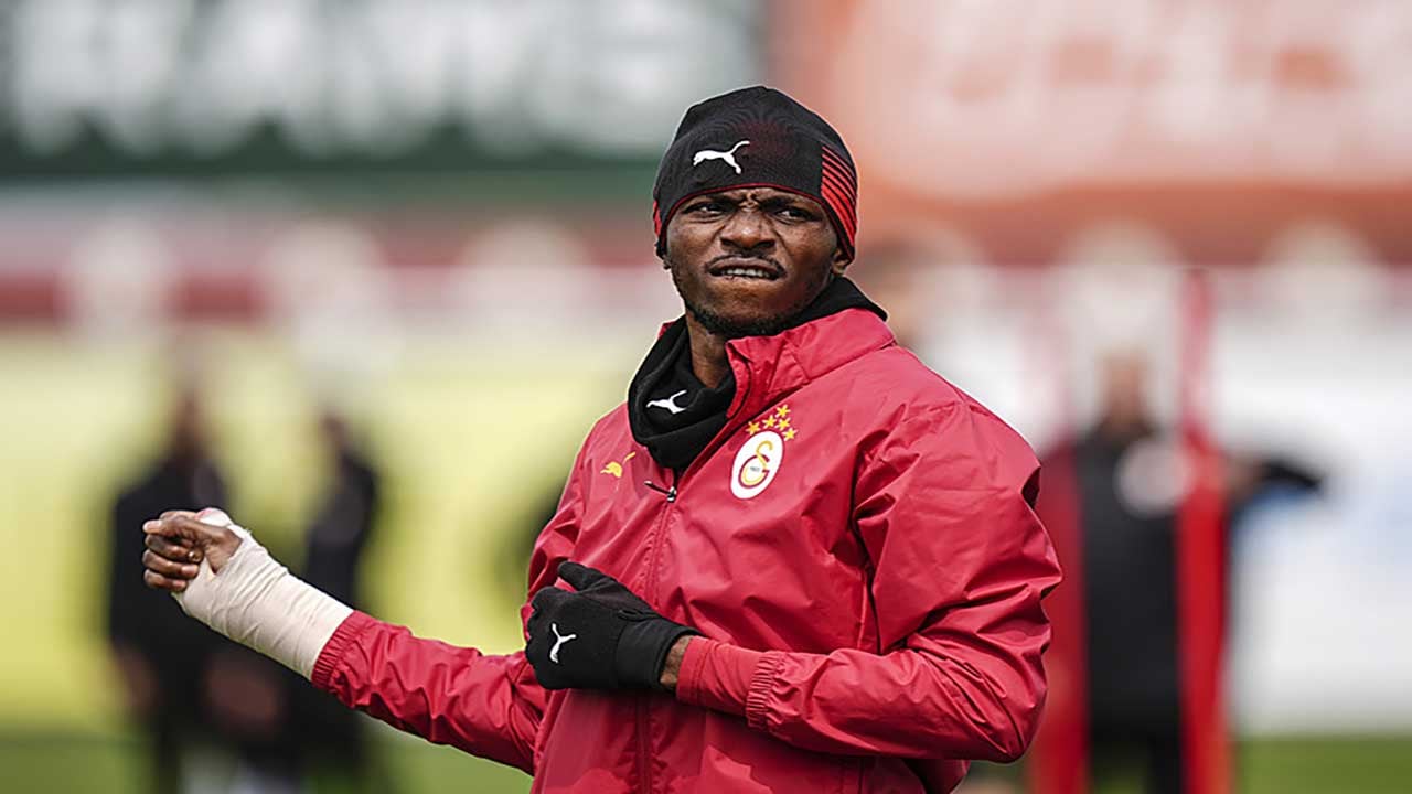 Foto - Avrupa devinden Victor Osimhen için 100 milyon euroluk çılgın teklif! Galatasaray kapıyı 150 milyondan açtı!