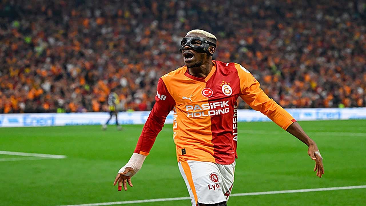 Foto - Avrupa devinden Victor Osimhen için 100 milyon euroluk çılgın teklif! Galatasaray kapıyı 150 milyondan açtı!