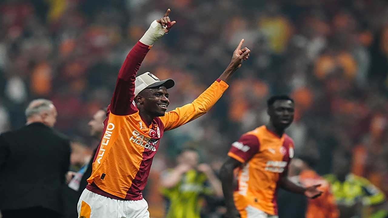 Avrupa devinden Victor Osimhen için 100 milyon euroluk çılgın teklif! Galatasaray kapıyı 150 milyondan açtı!