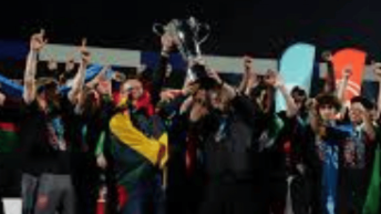 Foto - Avrupa futbolunda hasret sezonu! Yıllar sonra şampiyonluğa ulaştılar!