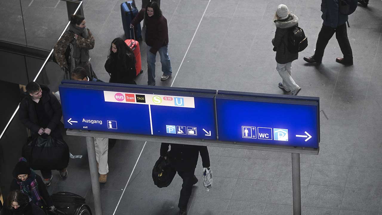 Foto - Avrupa hayali kuranlara duyurulur! Almanya'da hayat durma noktasına geldi