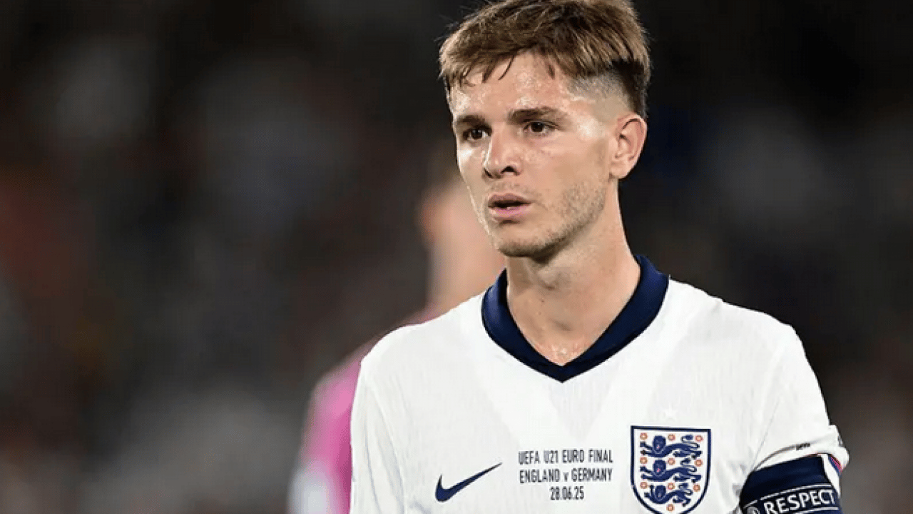 Avrupa Şampiyonu Milli takımın kaptanı Beşiktaş'a