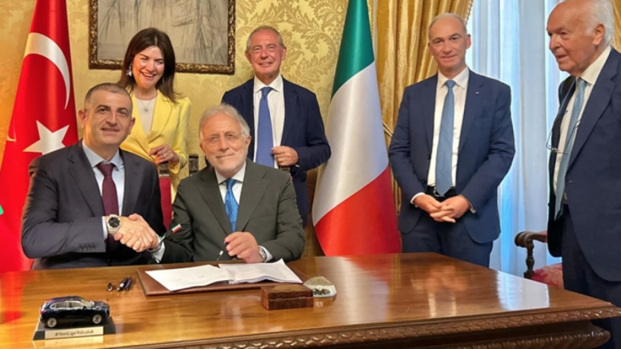 Foto - Avrupa savunması Türklerin işgalinde manşeti ile kıskançlıkta tavan yaptılar! 