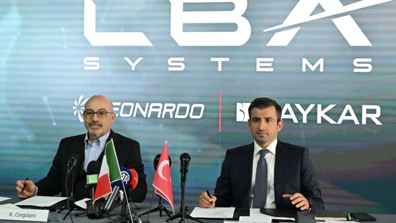 Foto - Avrupa ülkesi Baykar'la yaptıkları büyük anlaşmayı duyurdu: El sıkıştık en büyük güç olacağız