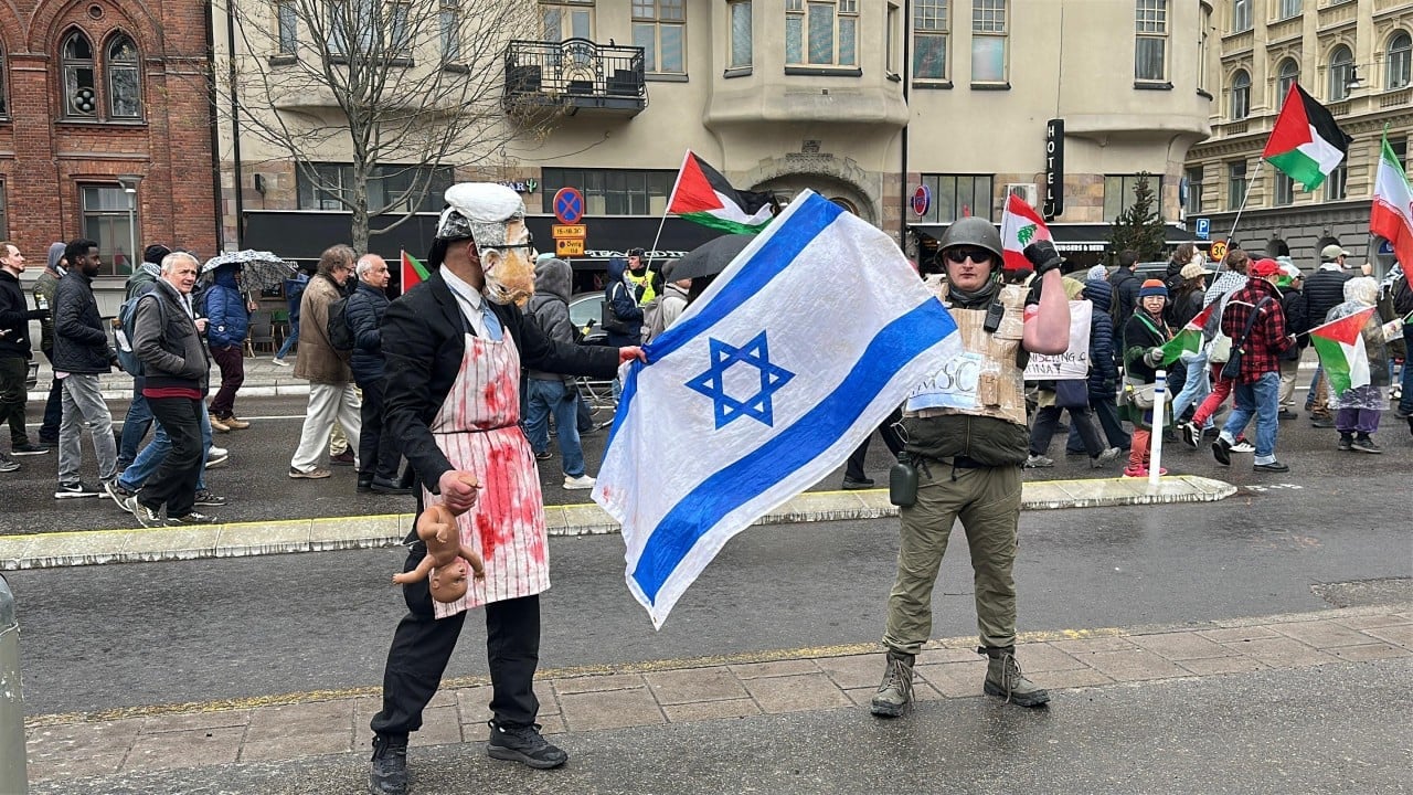 Foto - Avrupa ülkesinde yüzlerce insan İsrail'i protesto etti
