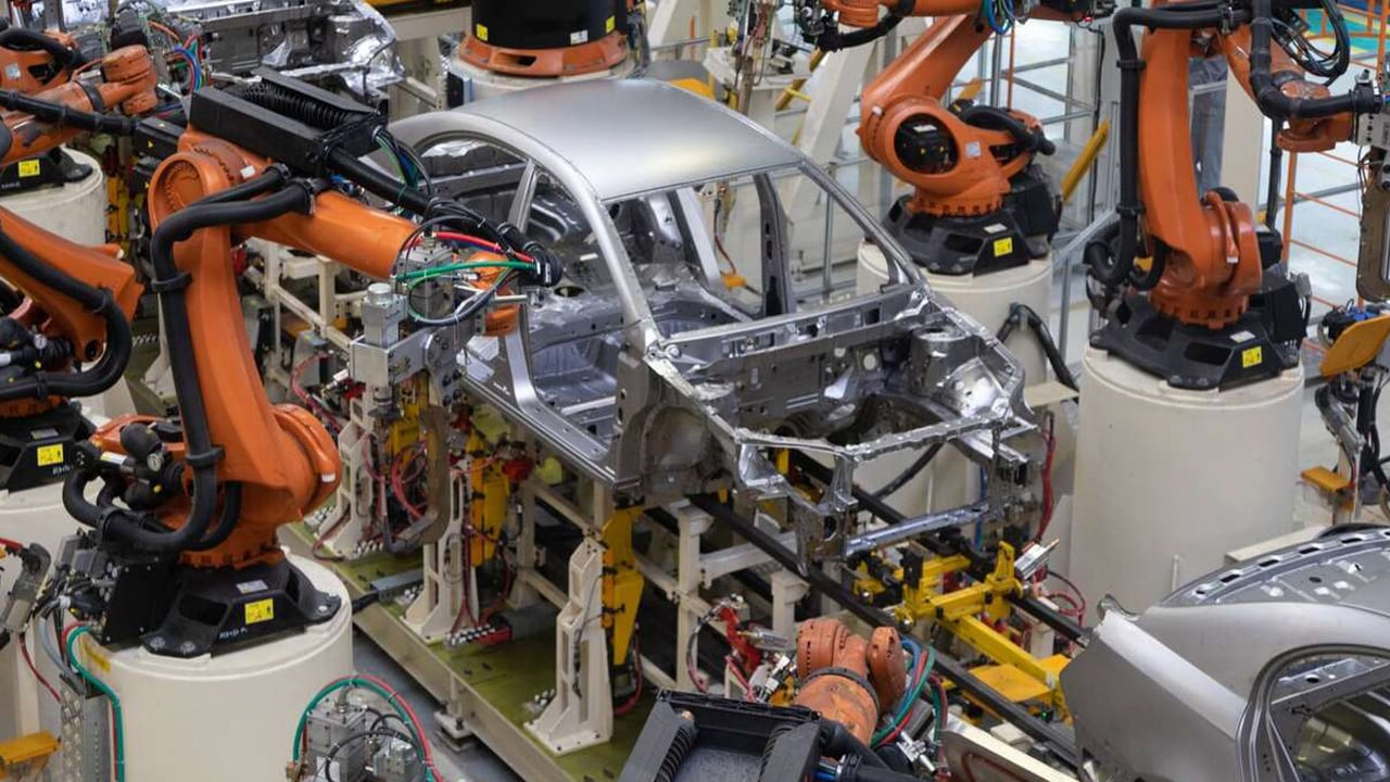 Foto - Avrupa yavaşladı Türkiye hâlâ kilit oyuncu! Otomotivde 7.7 milyar dolarlık açık yeni yatırımları zorunlu kılıyor!