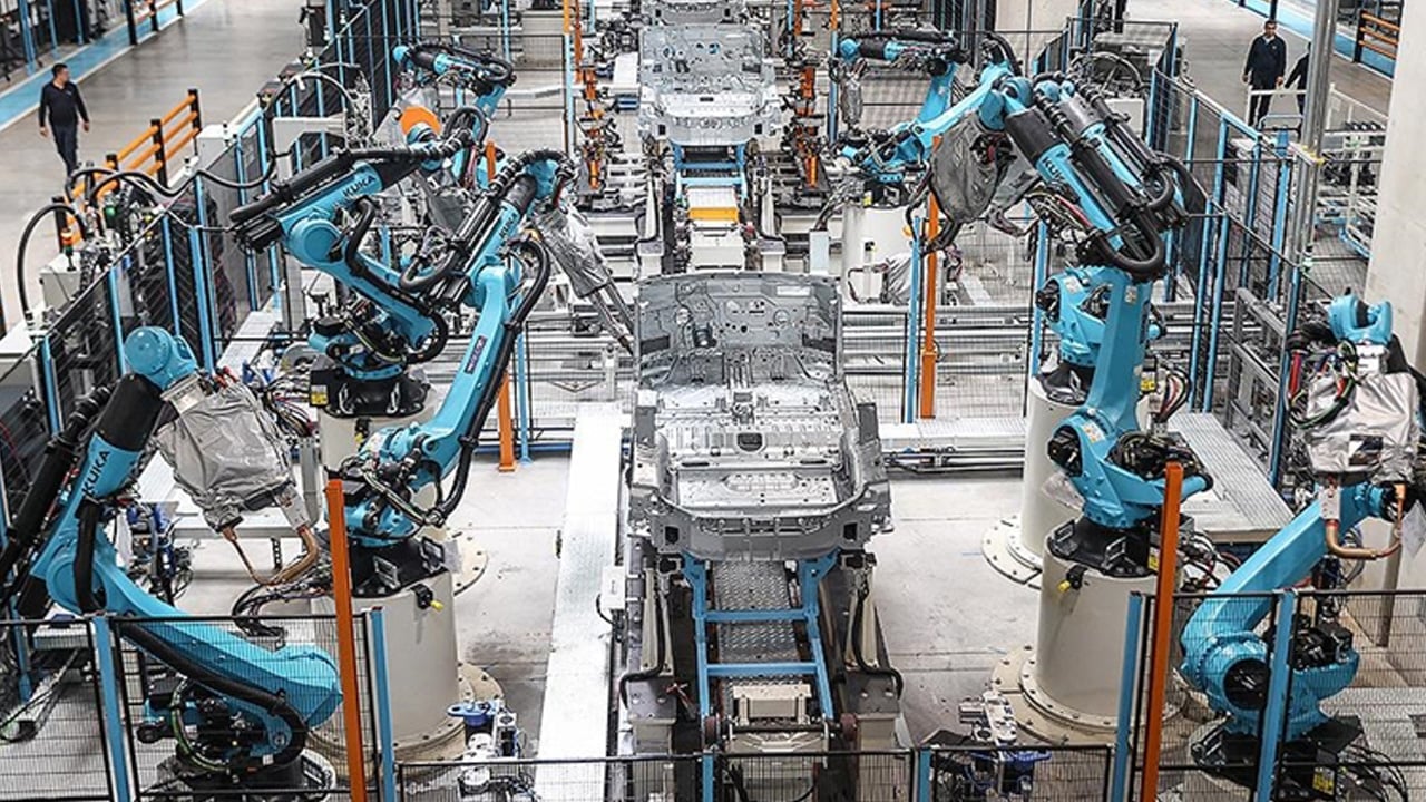 Foto - Avrupa yavaşladı Türkiye hâlâ kilit oyuncu! Otomotivde 7.7 milyar dolarlık açık yeni yatırımları zorunlu kılıyor!