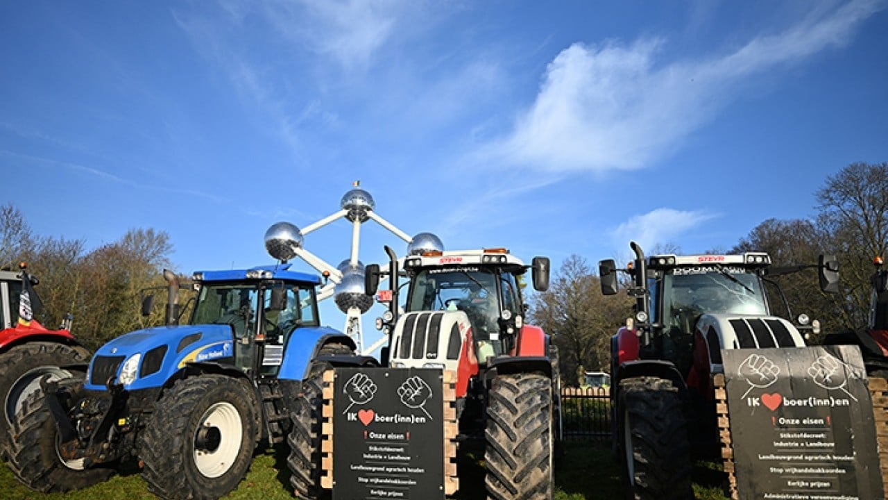 Foto - Avrupa’da binlerce çiftçi Strazburg'da toplandı Çiftçinin öfkesi dinmiyor