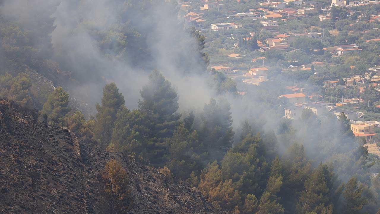 Foto - Avrupa'nın göbeği İtalya'da korkutan görüntü