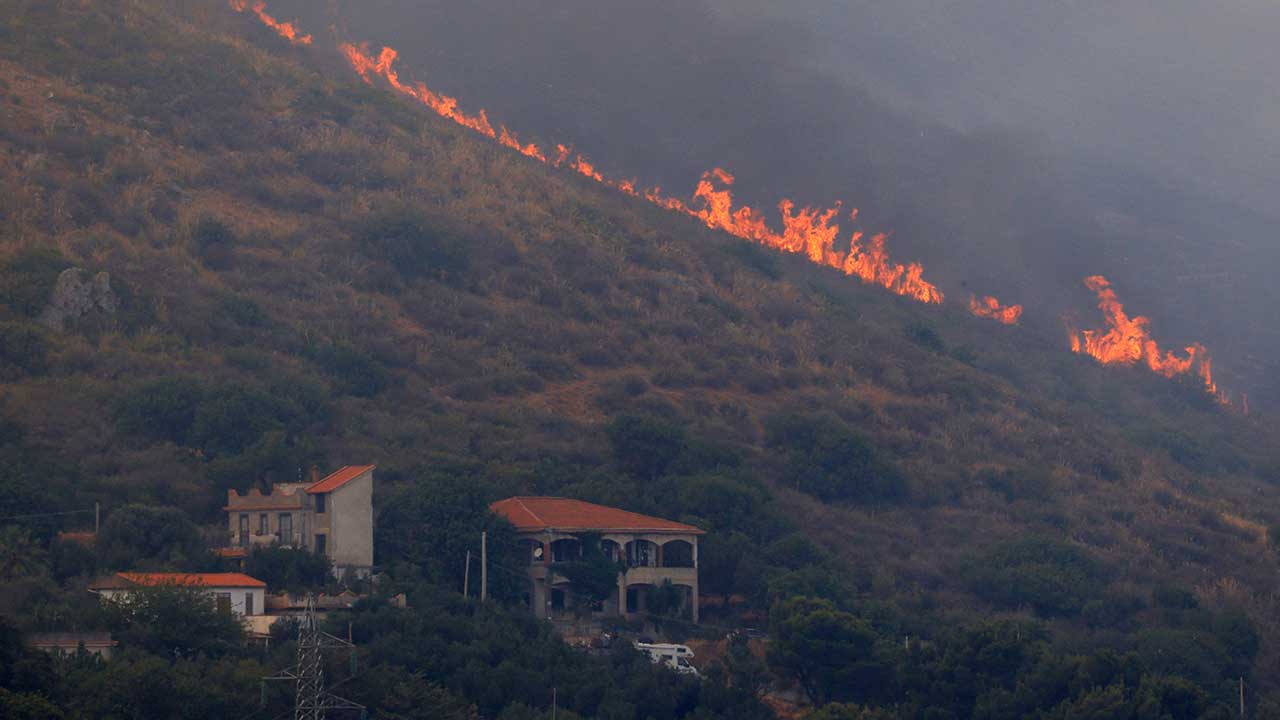 Foto - Avrupa'nın göbeği İtalya'da korkutan görüntü