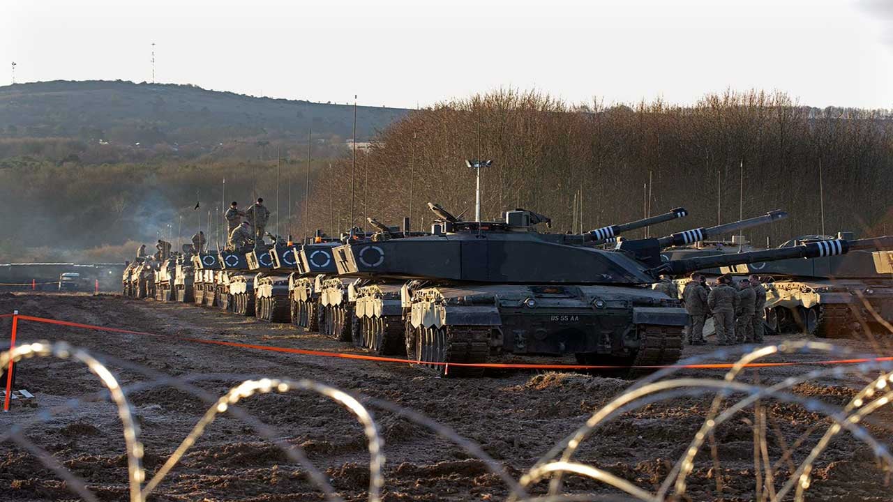 Foto - Avrupa'nın kudretli gücü tükenmiş! Ordusunda tanktan çok at var